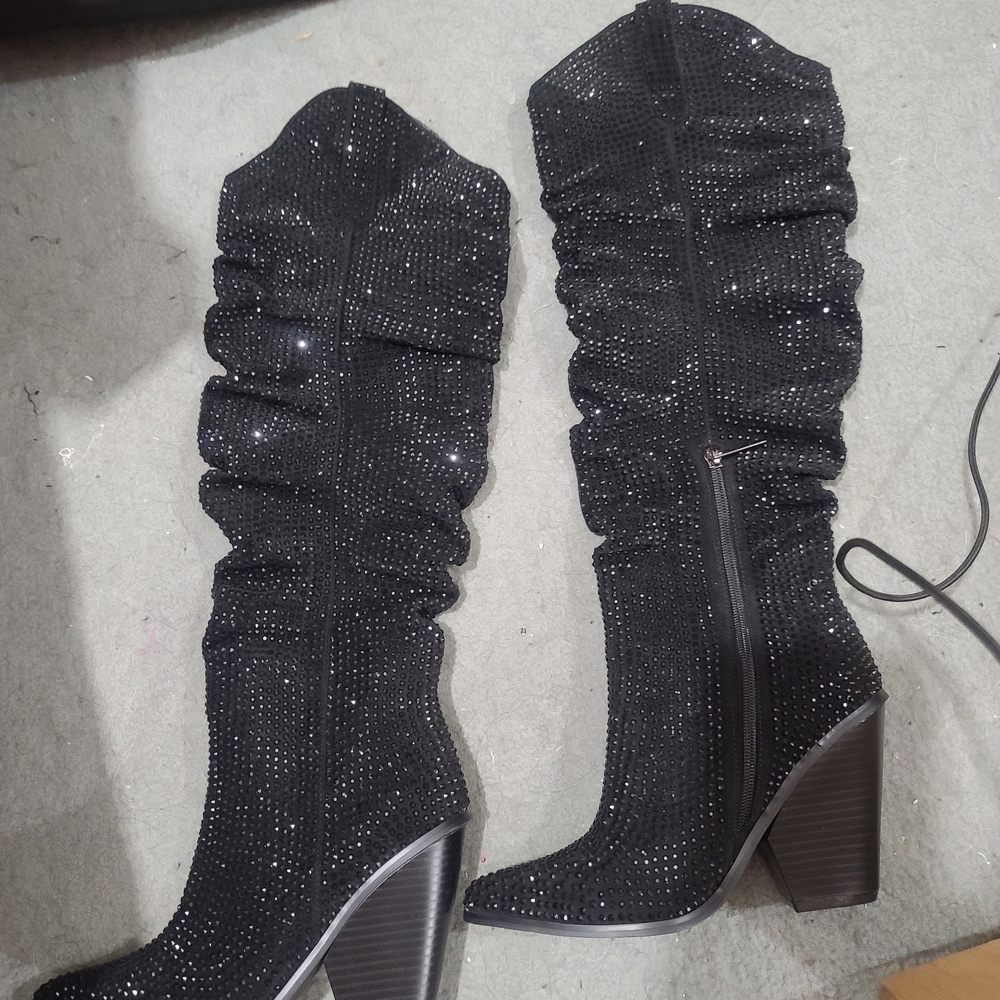 Cape Robbin Black Heeled Boots with Rhinestones